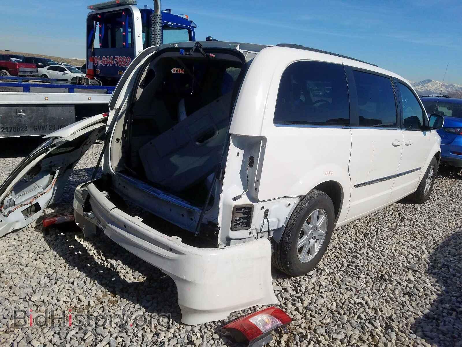 2012 CHRYSLER TOWN & COU - VIN: 2C4RC1BG8CR158191 - Фото 4