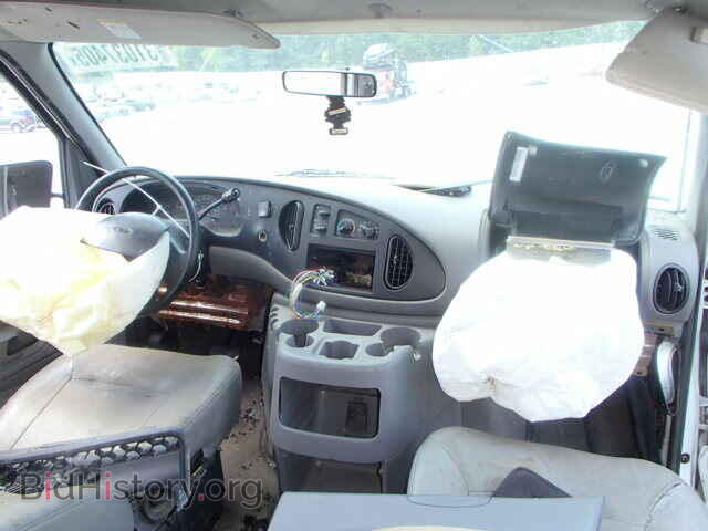 2000 FORD ECONOLINE - VIN: 1FBSS31L5YHB81451 - Photo 9