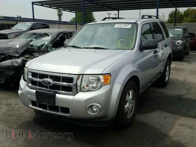 2011 FORD ESCAPE - VIN: 1FMCU0D77BKB46570 - Фото 2