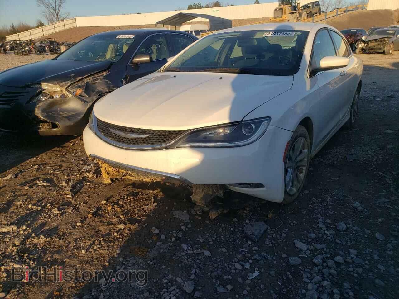 2015 CHRYSLER 200 - VIN: 1C3CCCAB7FN709062 - Фото 2
