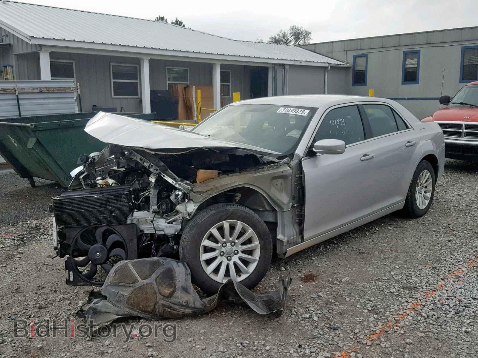 2012 CHRYSLER 300 - VIN: 2C3CCAAG1CH116544 - Photo 2