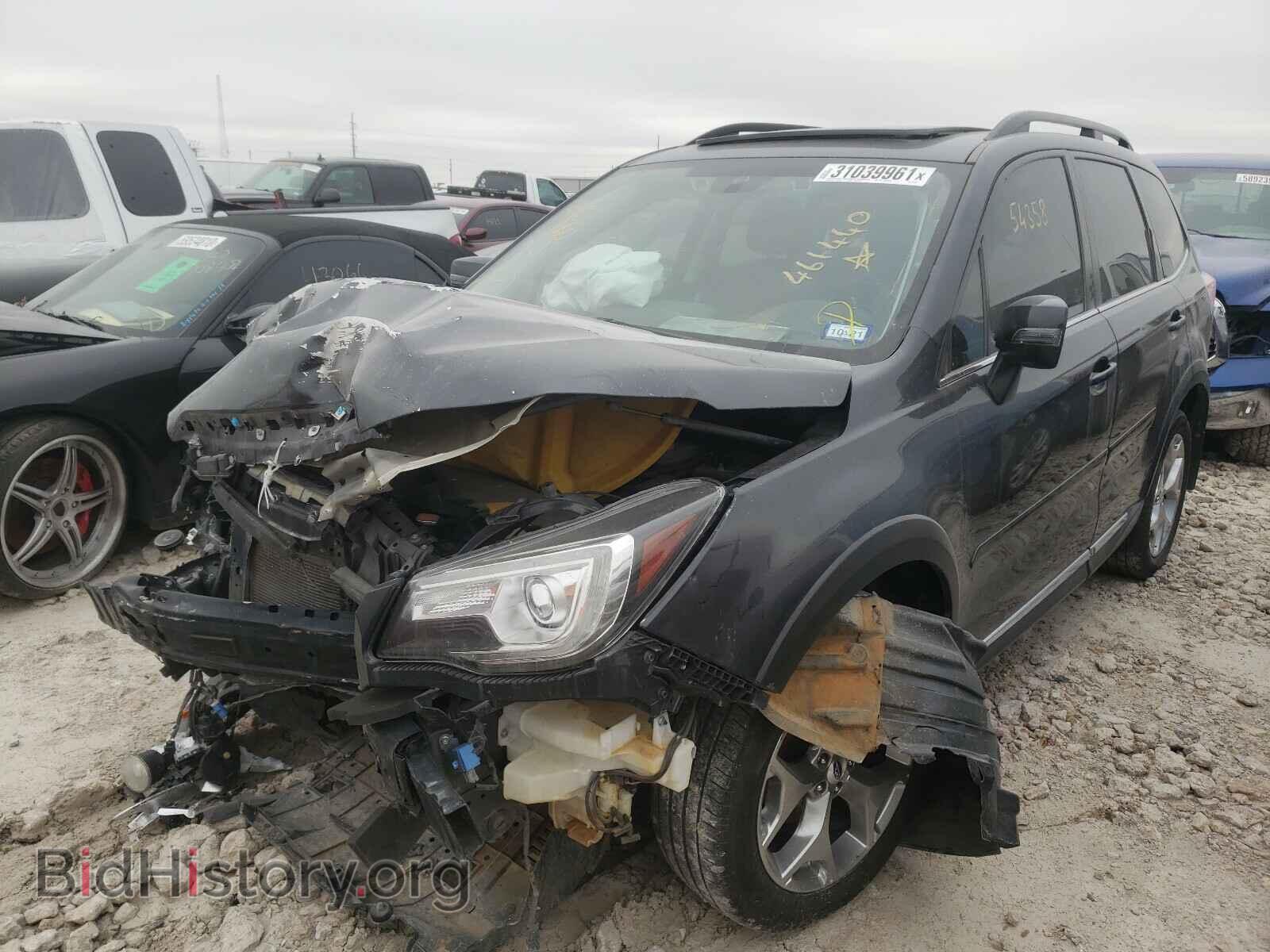 2017 SUBARU FORESTER - VIN: JF2SJAWC2HH461440 - Фото 2