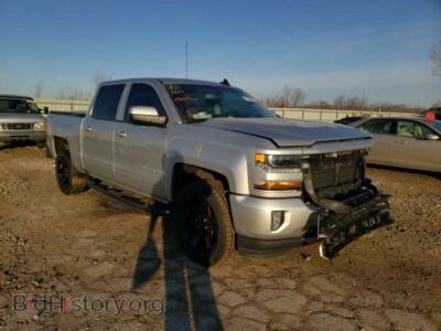 2017 Chevrolet SILVERADO, silver — VIN 3GCUKREC7HG130514, Copart