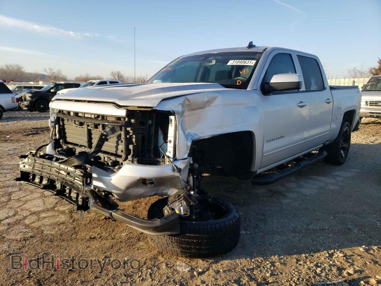2017 CHEVROLET SILVERADO - VIN: 3GCUKREC7HG130514 - Фото 2