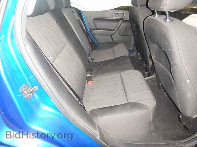 2010 FORD FOCUS - VIN: 1FAHP3FN5AW267660 - Photo 6