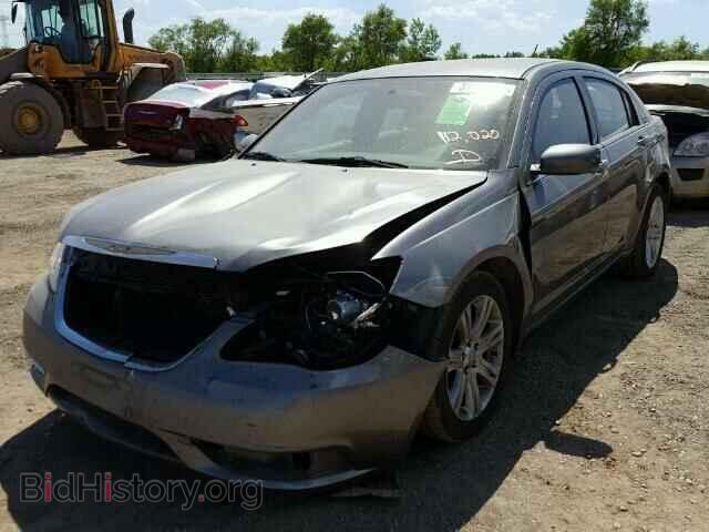 2012 CHRYSLER 200 - VIN: 1C3CCBBG7CN221746 - Фото 2