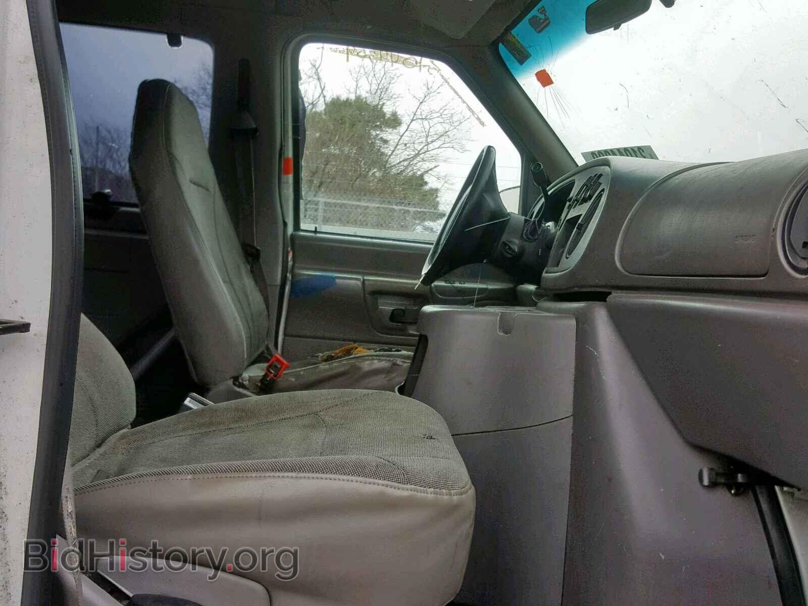 2000 FORD ECONOLINE - VIN: 1FBSS31L9YHA24389 - Photo 5