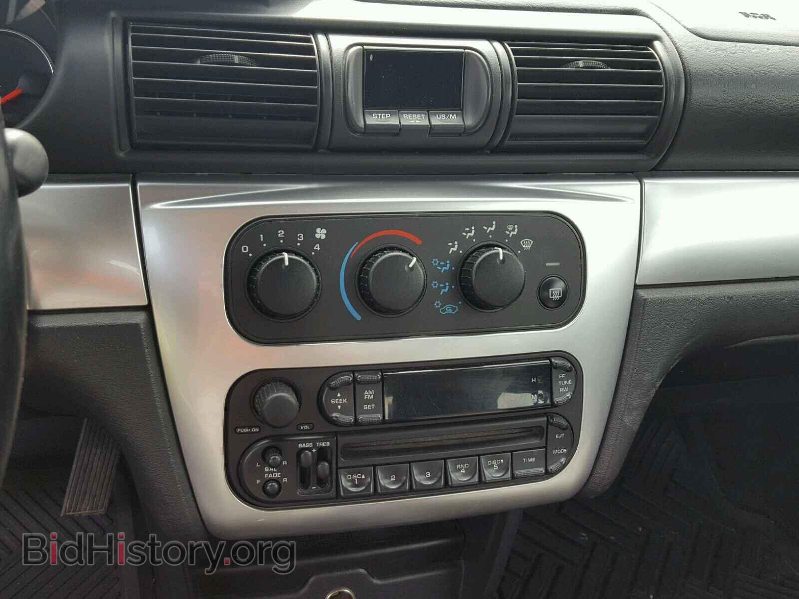 2004 CHRYSLER SEBRING - VIN: 1C3EL55R44N239369 - Фото 9