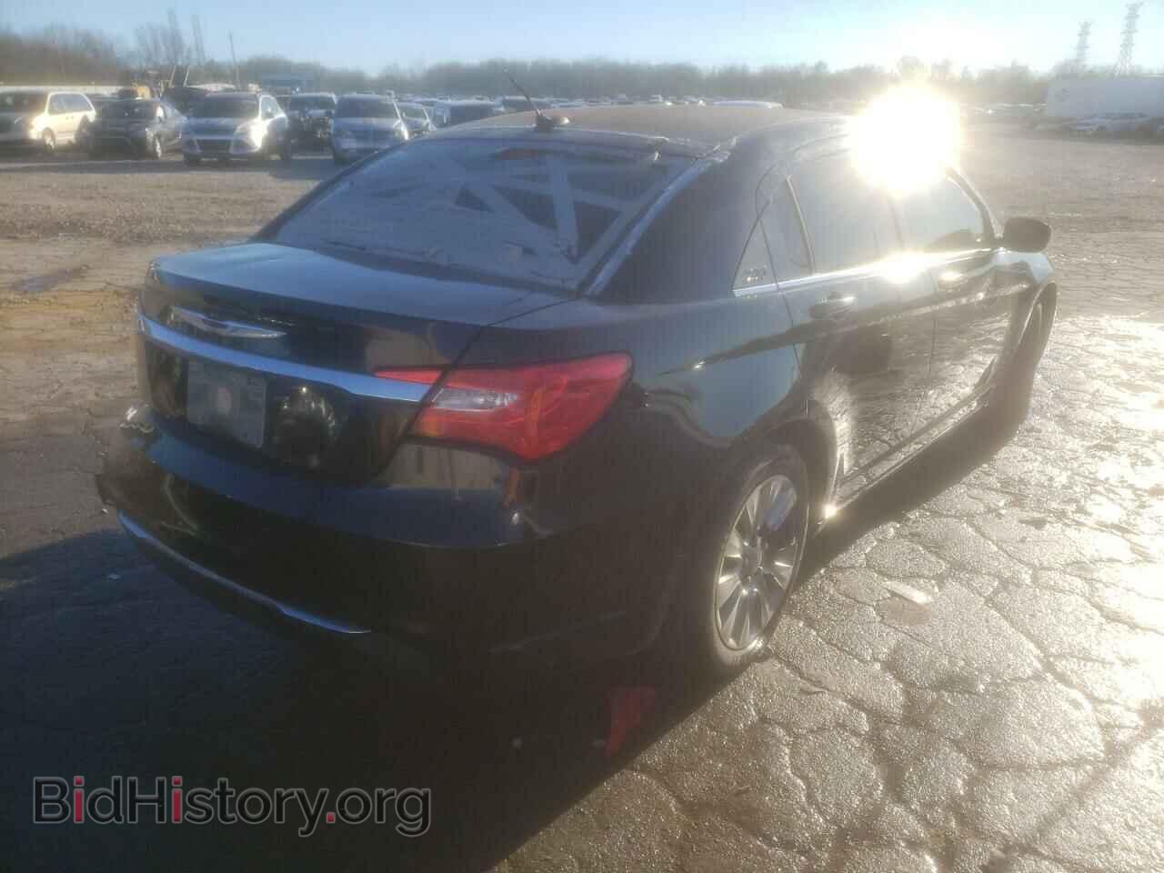 2013 CHRYSLER 200 - VIN: 1C3CCBAB8DN568980 - Фото 4