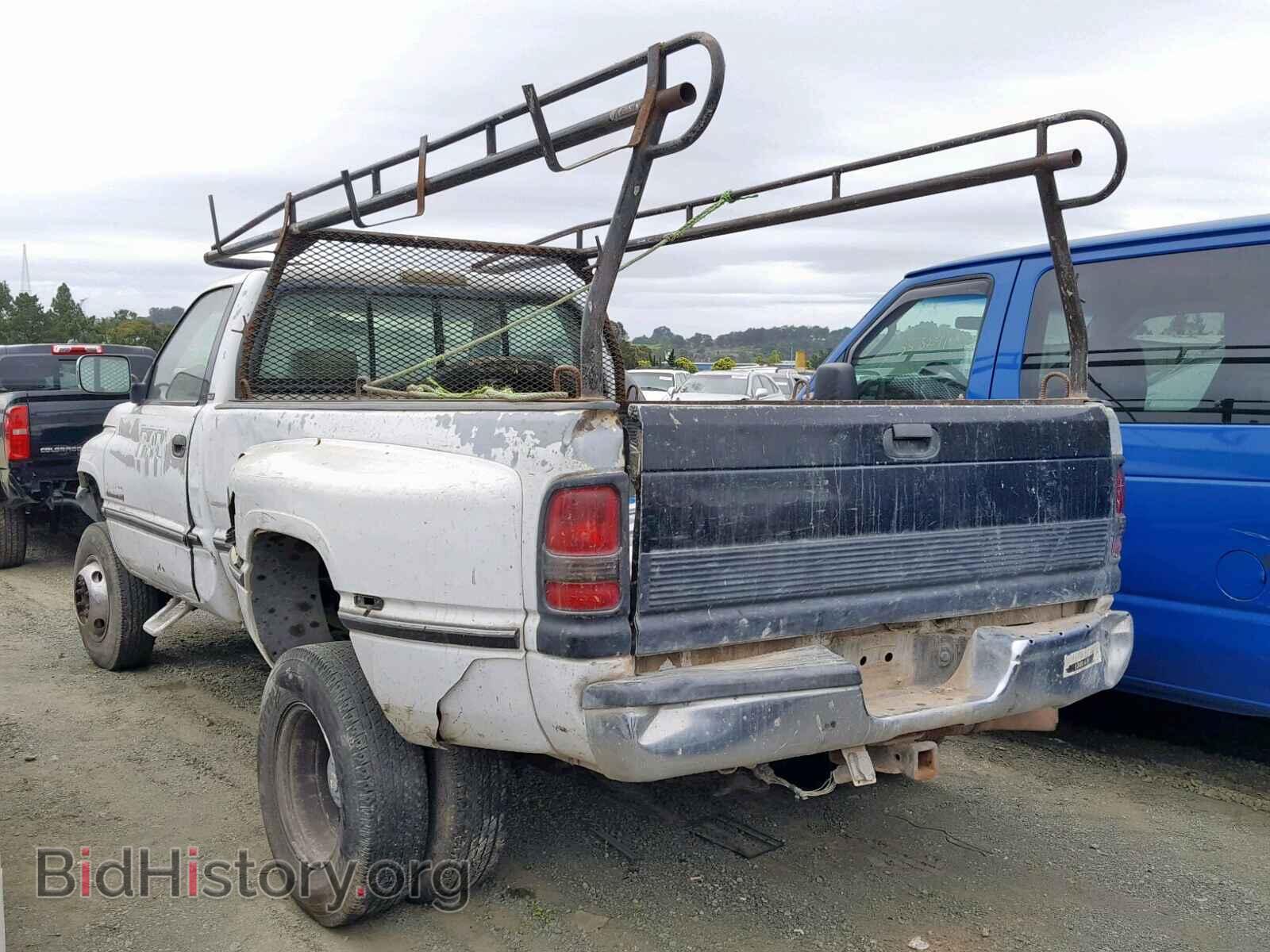 1997 DODGE RAM 3500 - VIN: 1B7MF36D6VJ525223 - Фото 3