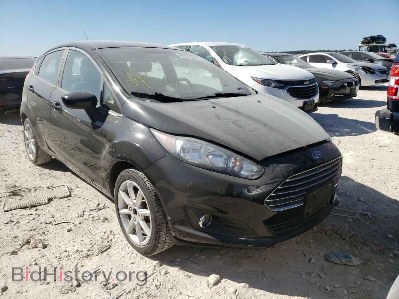 Photo 3FADP4EJ0KM143154 - FORD FIESTA 2019