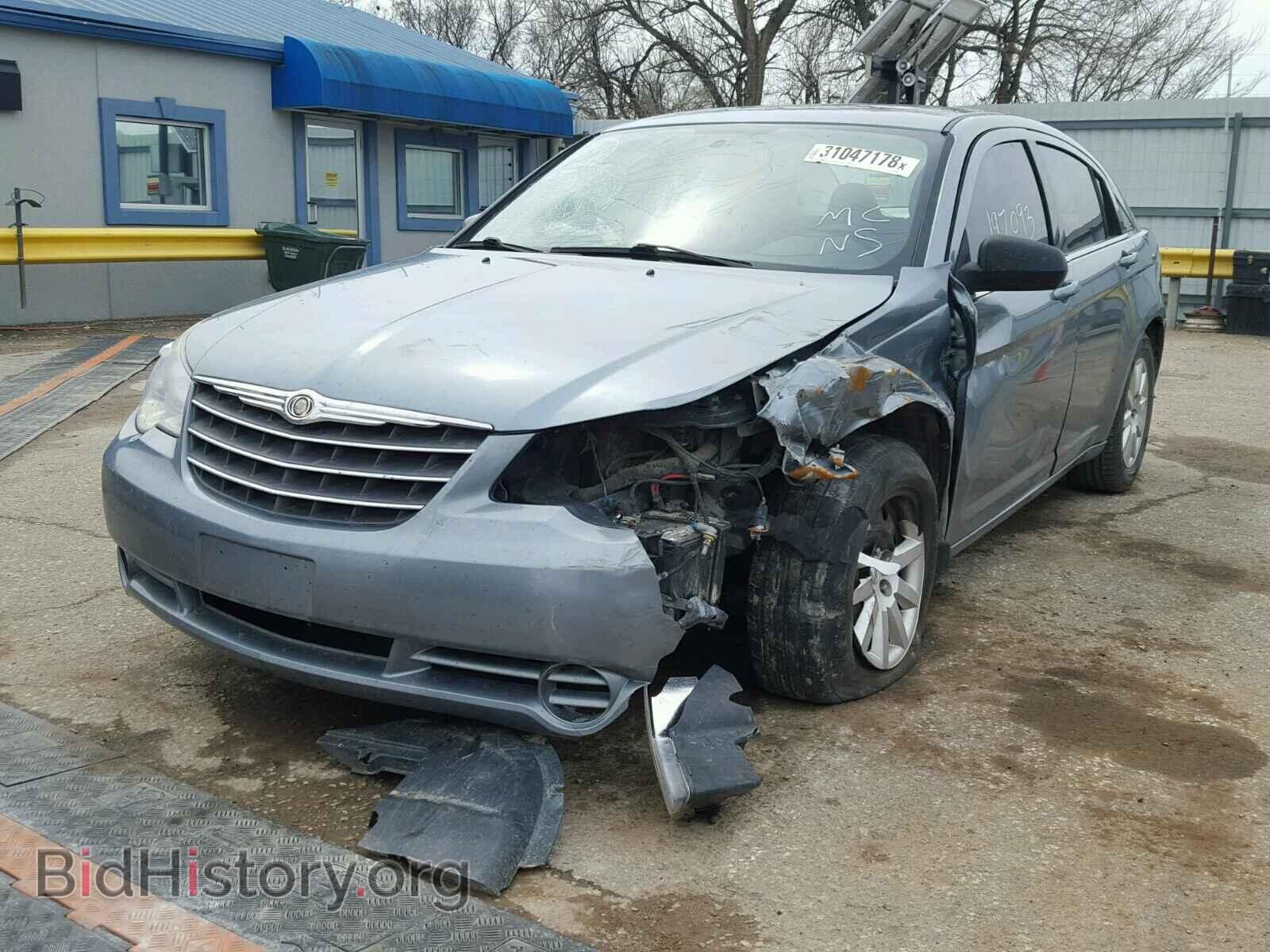 2010 CHRYSLER SEBRING - VIN: 1C3CC4FB8AN208267 - Фото 2
