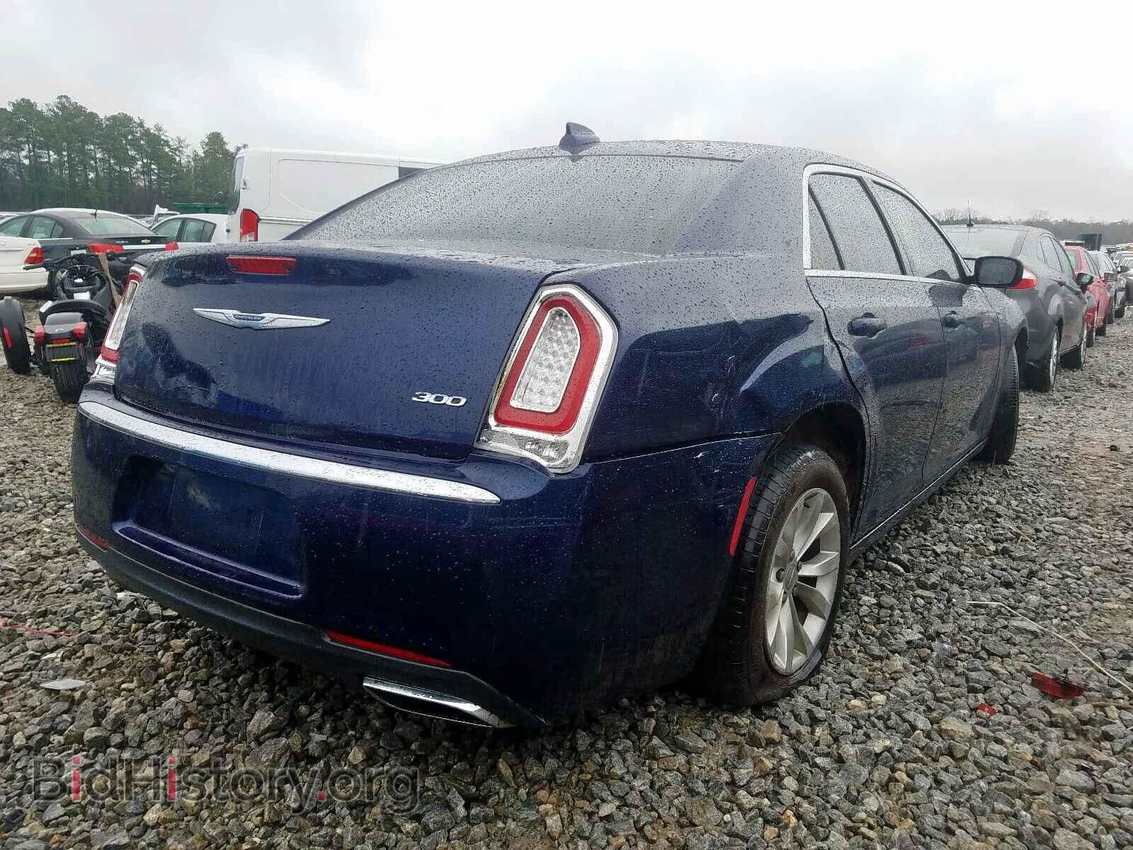 2016 CHRYSLER 300 - VIN: 2C3CCAAG2GH106207 - Фото 4