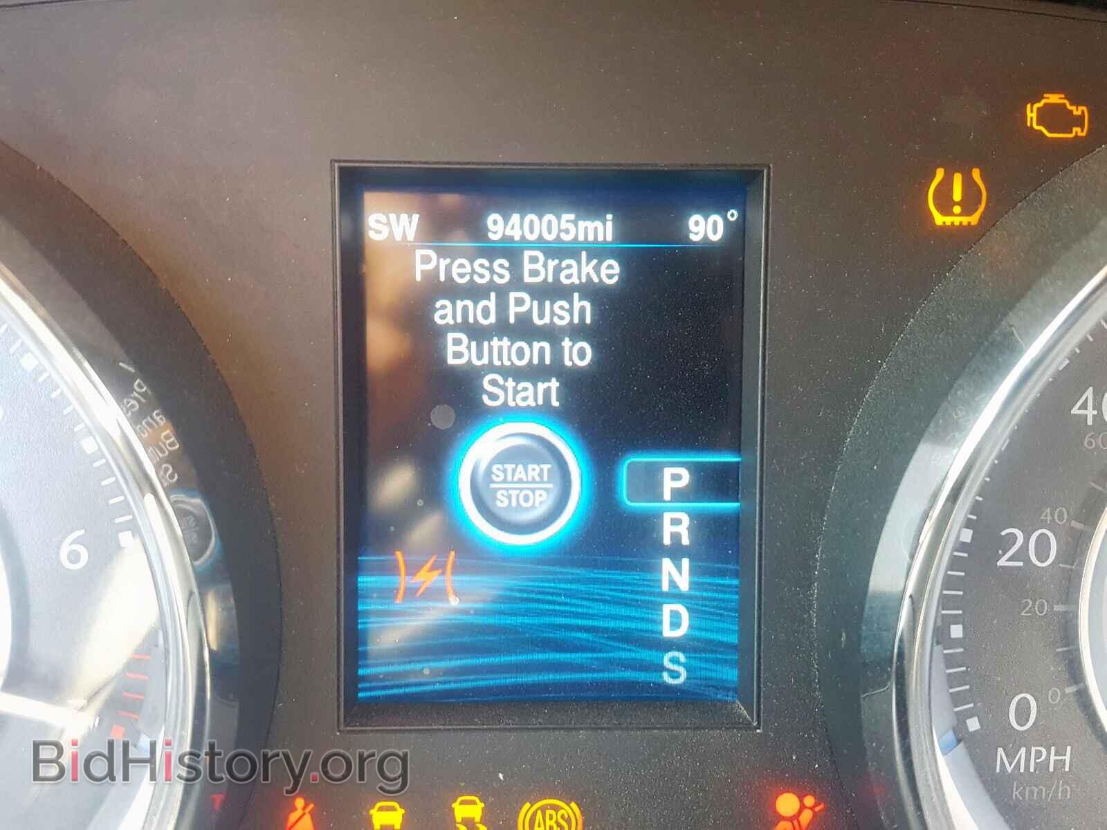 2014 CHRYSLER 300 - VIN: 2C3CCABG4EH297060 - Фото 8