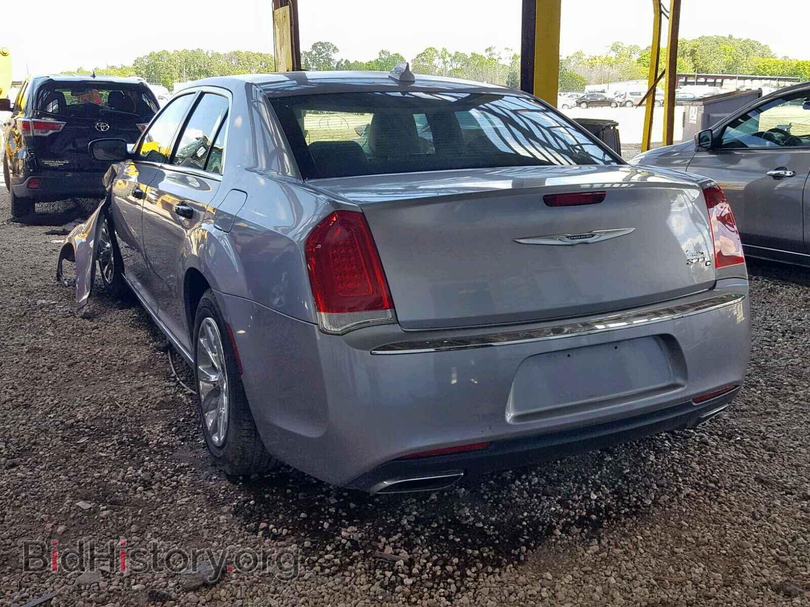 2016 CHRYSLER 300 - VIN: 2C3CCAEG3GH161243 - Фото 3