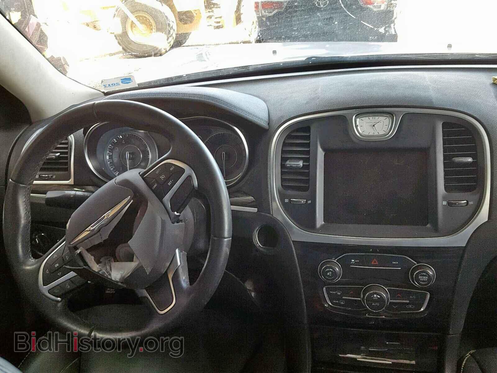 2016 CHRYSLER 300 - VIN: 2C3CCAEG3GH161243 - Фото 9