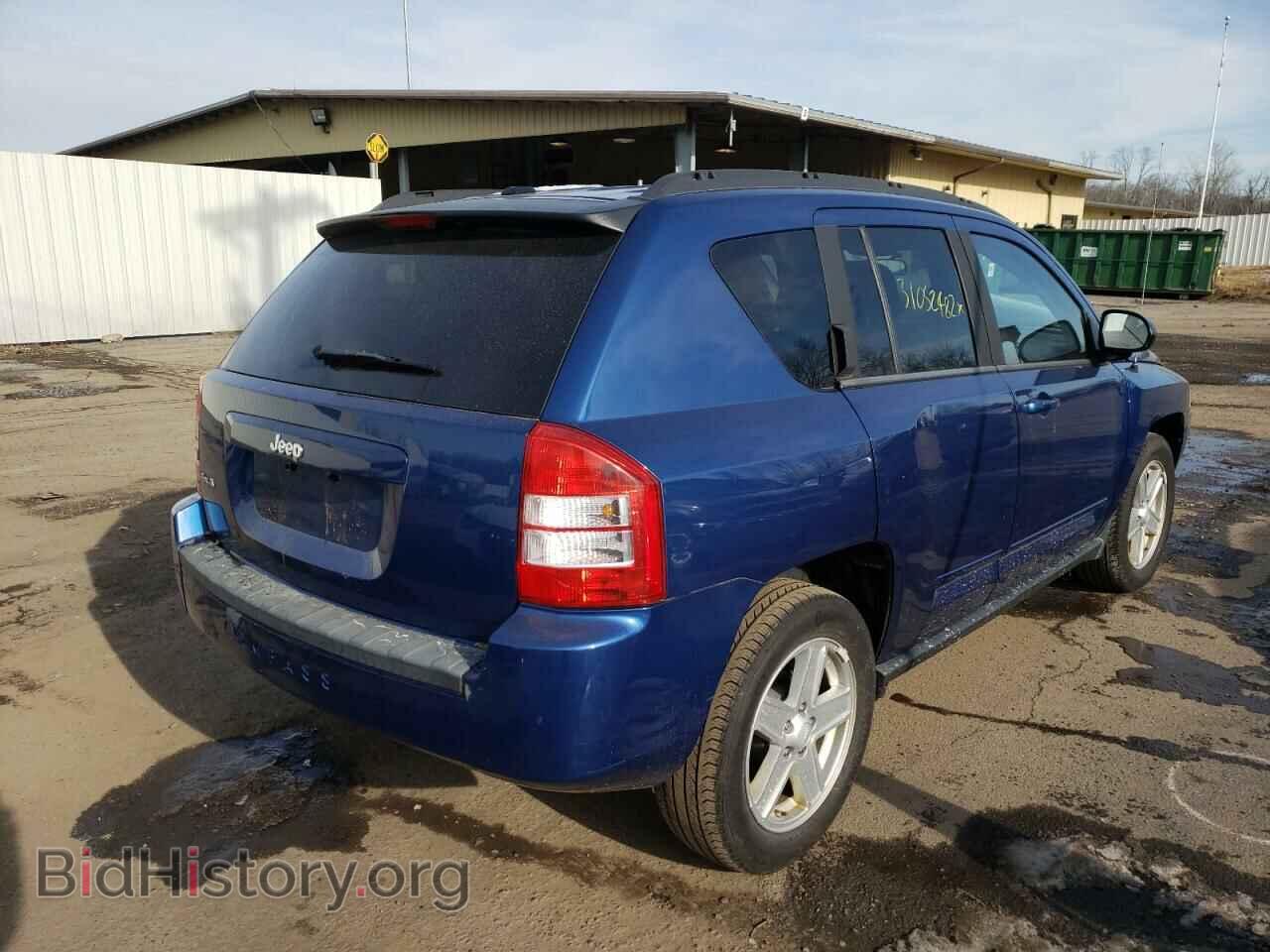 2010 JEEP COMPASS - VIN: 1J4NF4FB7AD522603 - Photo 4