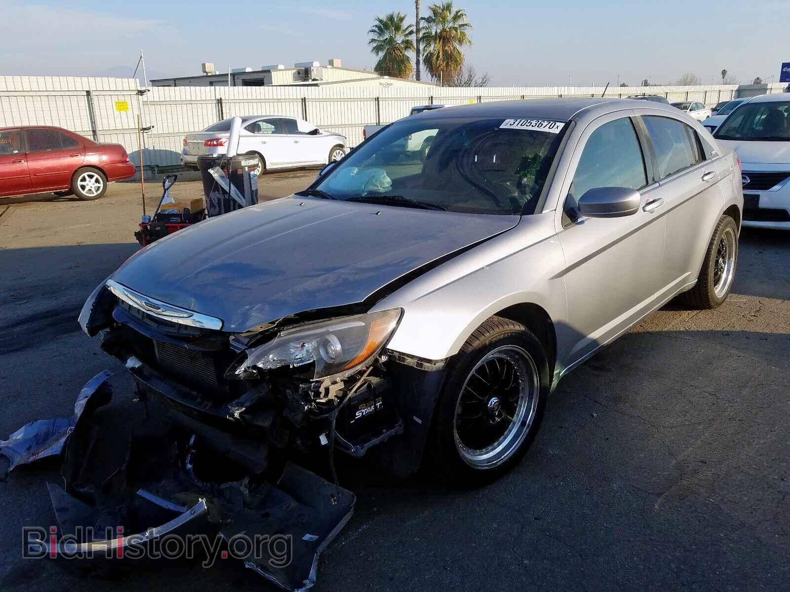2013 CHRYSLER 200 - VIN: 1C3CCBCG5DN550302 - Photo 2