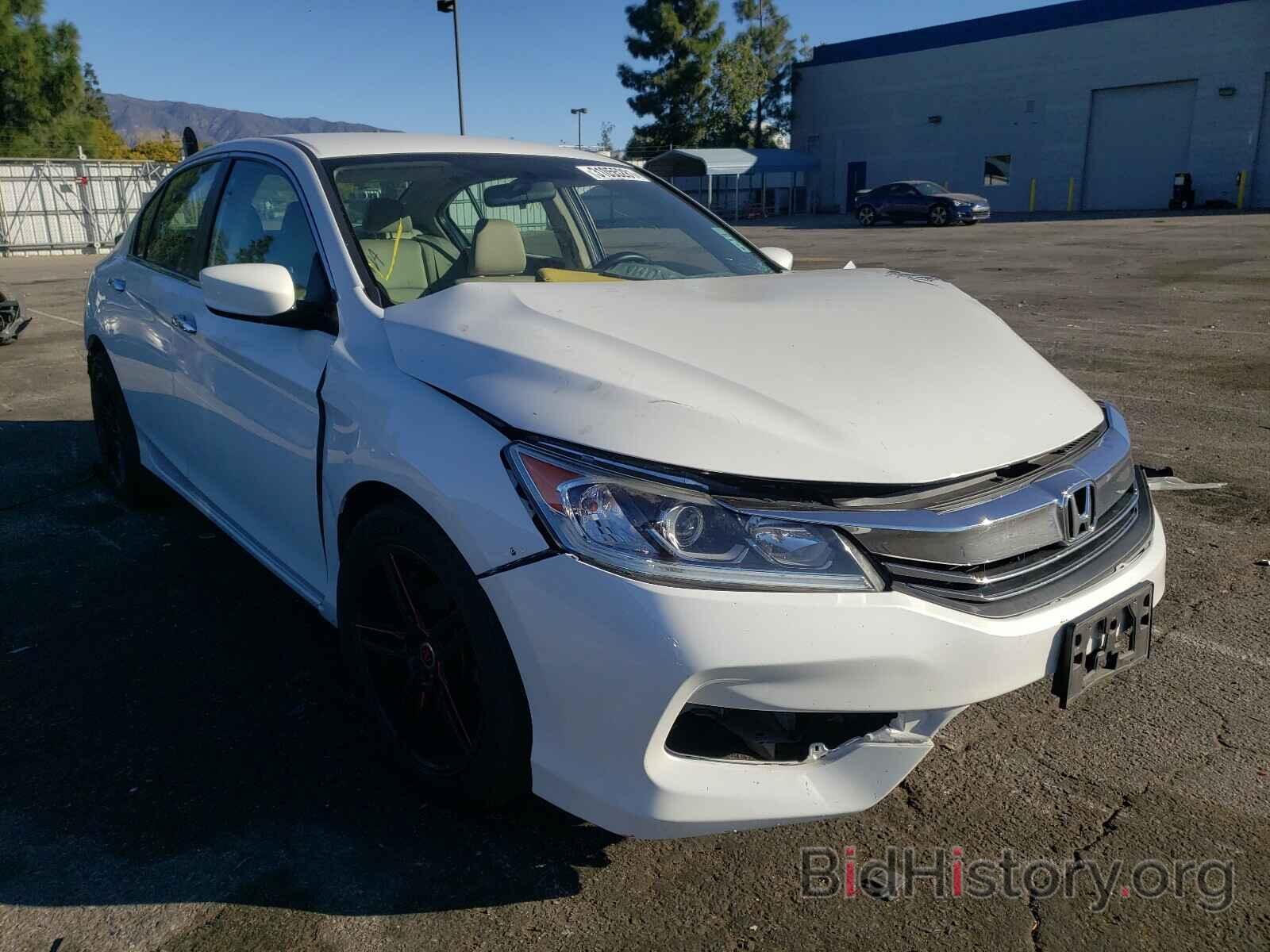 Photo 1HGCR2F30GA008735 - HONDA ACCORD 2016