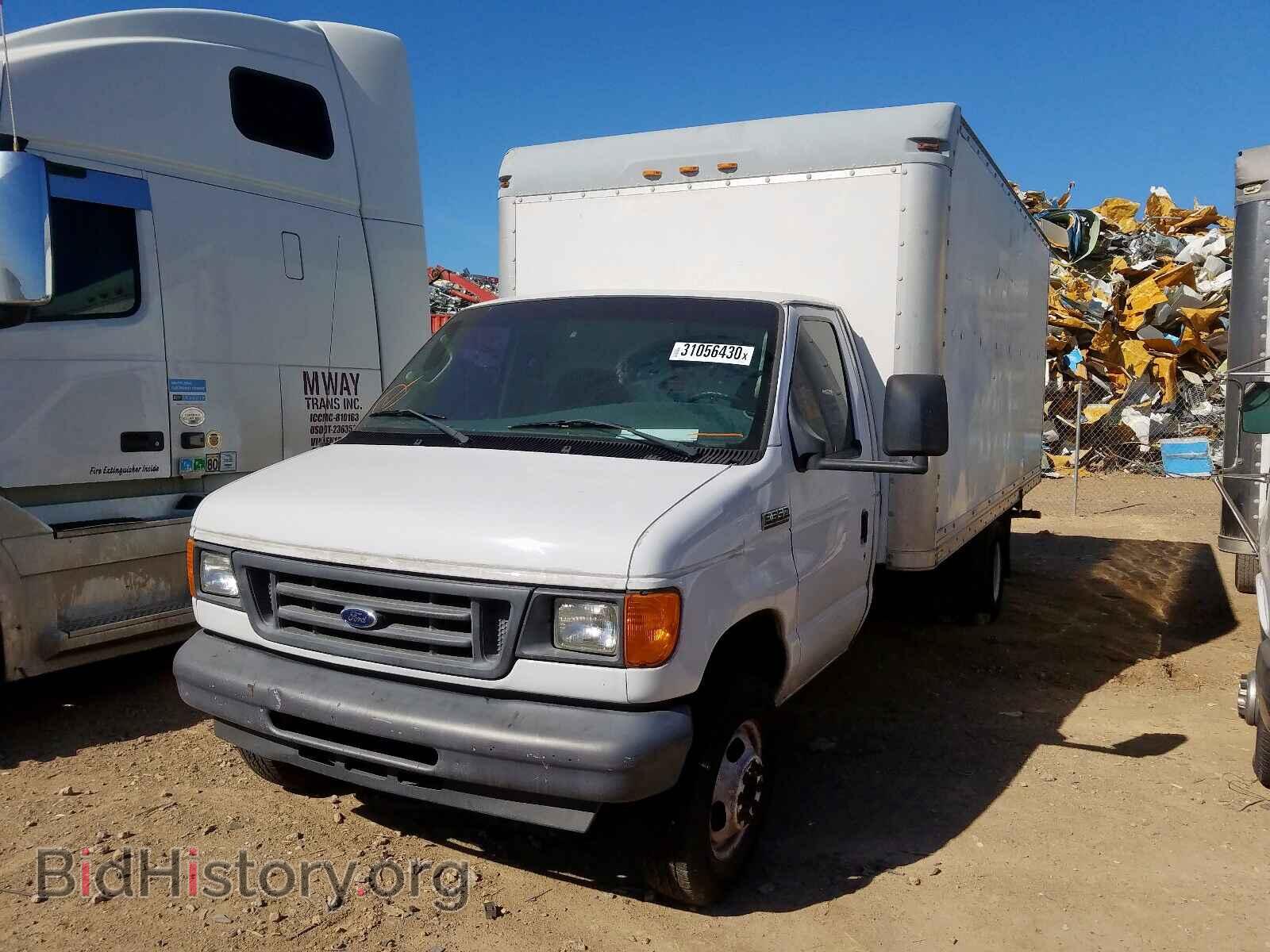 2006 FORD ECONOLINE - VIN: 1FDWE35L56DA10553 - Фото 2
