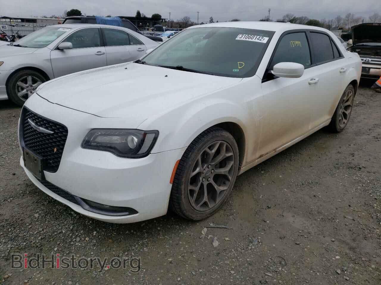 2015 CHRYSLER 300 - VIN: 2C3CCABG4FH926897 - Фото 2