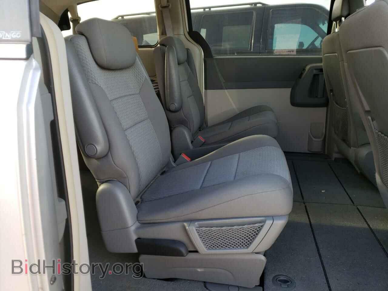 2010 CHRYSLER MINIVAN - VIN: 2A4RR2D11AR415826 - Фото 6