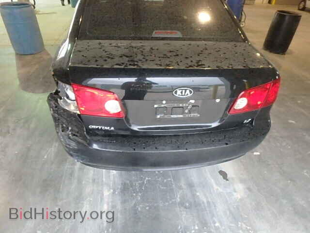 2008 KIA OPTIMA - VIN: KNAGE123885174360 - Фото 10