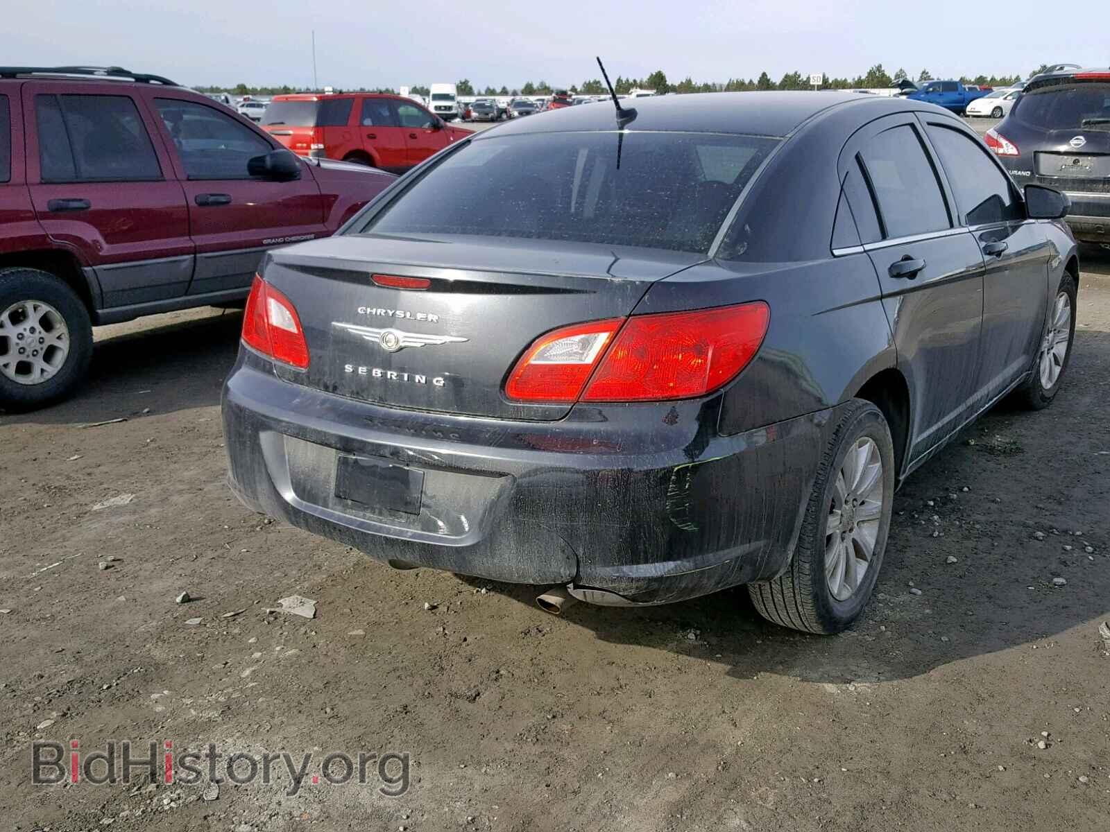2010 CHRYSLER SEBRING - VIN: 1C3CC5FB2AN185252 - Фото 4