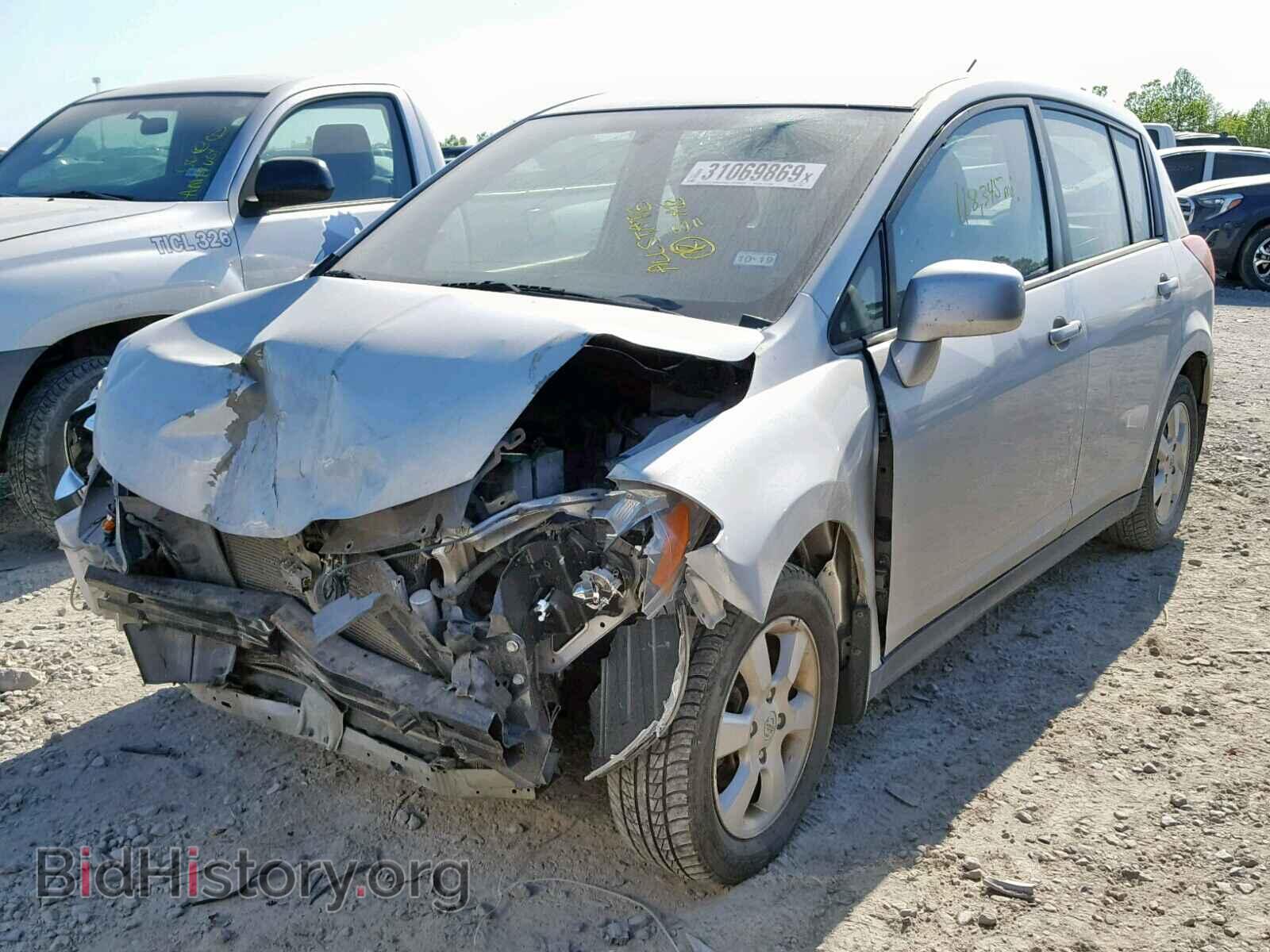 2009 NISSAN VERSA - VIN: 3N1BC13E29L370642 - Фото 2