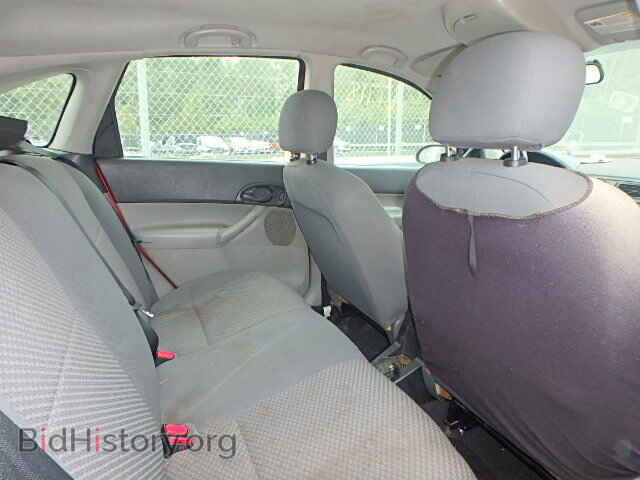 2005 FORD FOCUS - VIN: 3FAFP37N05R161079 - Фото 6