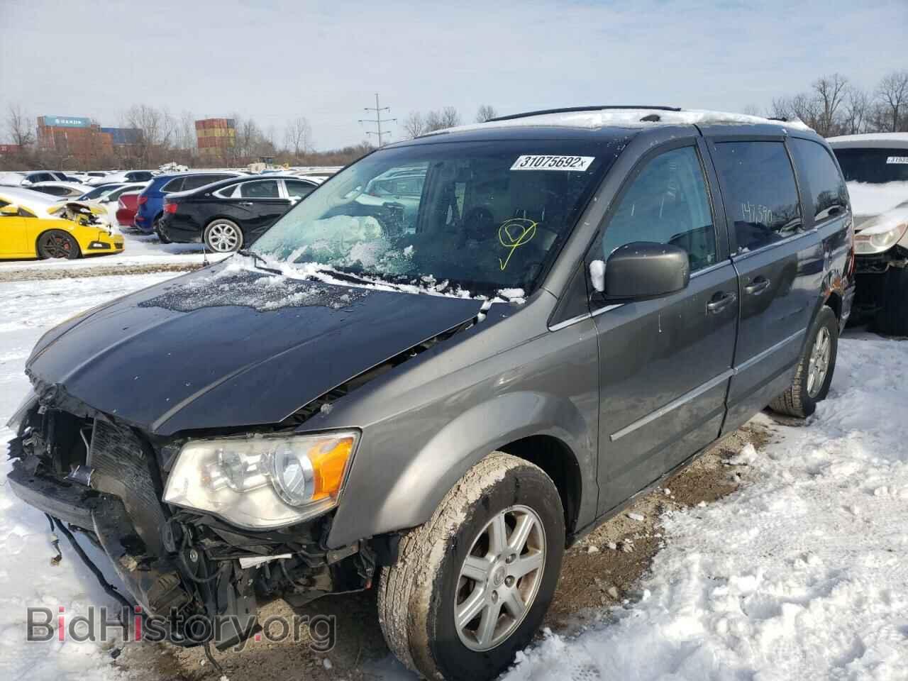 2010 CHRYSLER MINIVAN - VIN: 2A4RR8D17AR436473 - Photo 2