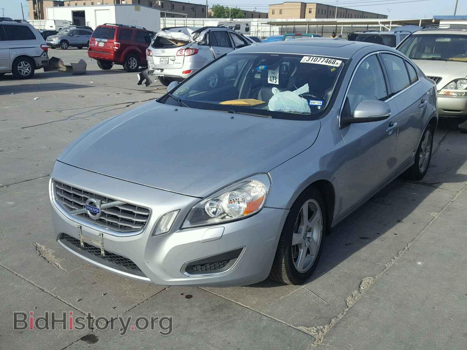 2013 VOLVO S60 - VIN: YV1612FS3D2181739 - Фото 2