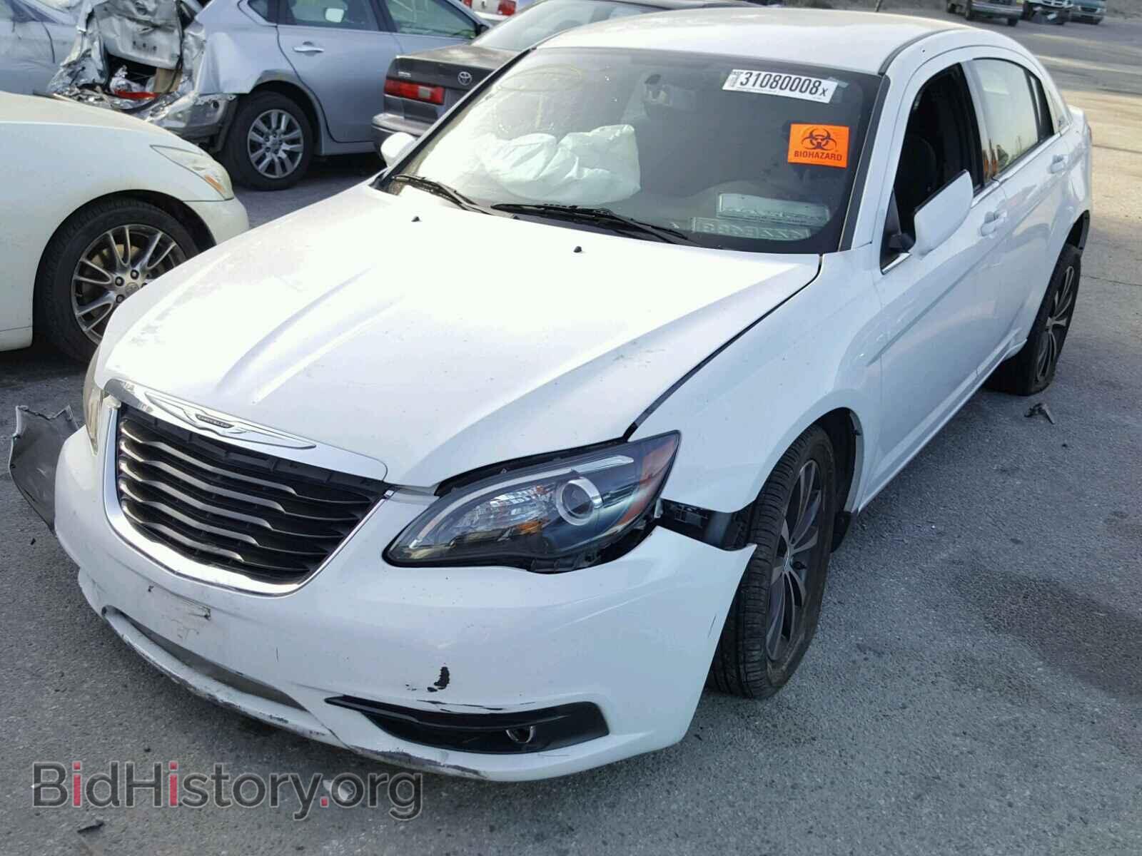 2013 CHRYSLER 200 - VIN: 1C3CCBBB7DN584425 - Фото 2