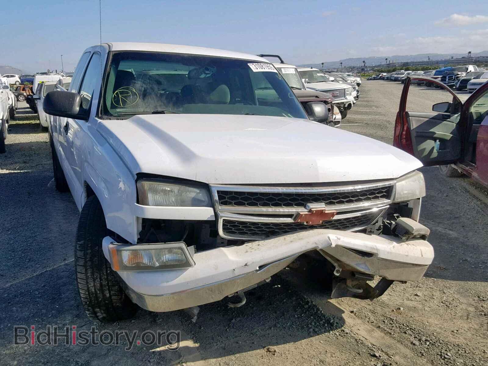 Photo 1GCEC19Z46E211170 - CHEVROLET SILVERADO 2006