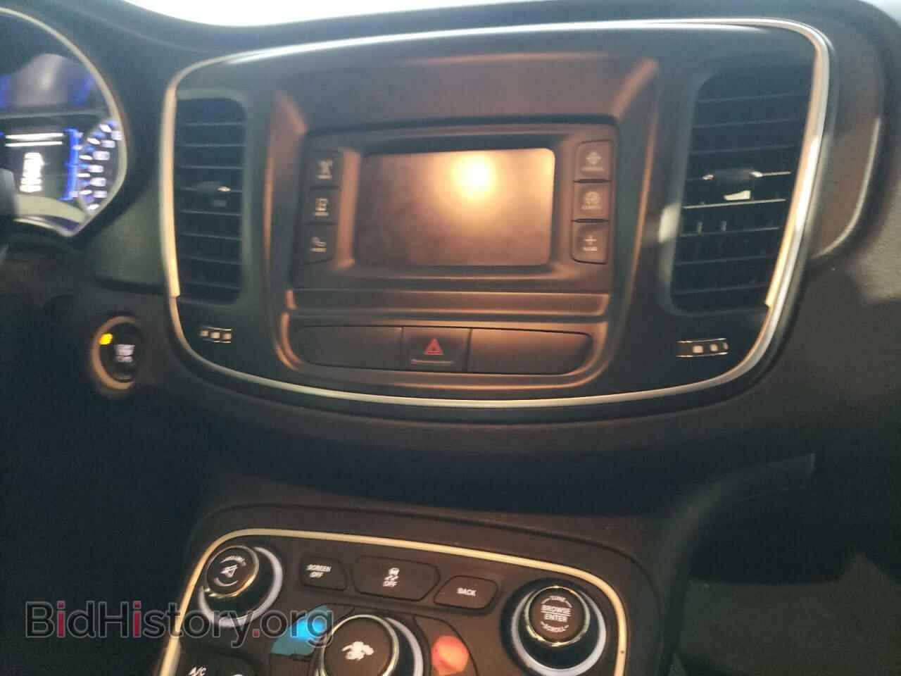 2016 CHRYSLER 200 - VIN: 1C3CCCAB2GN131499 - Фото 9