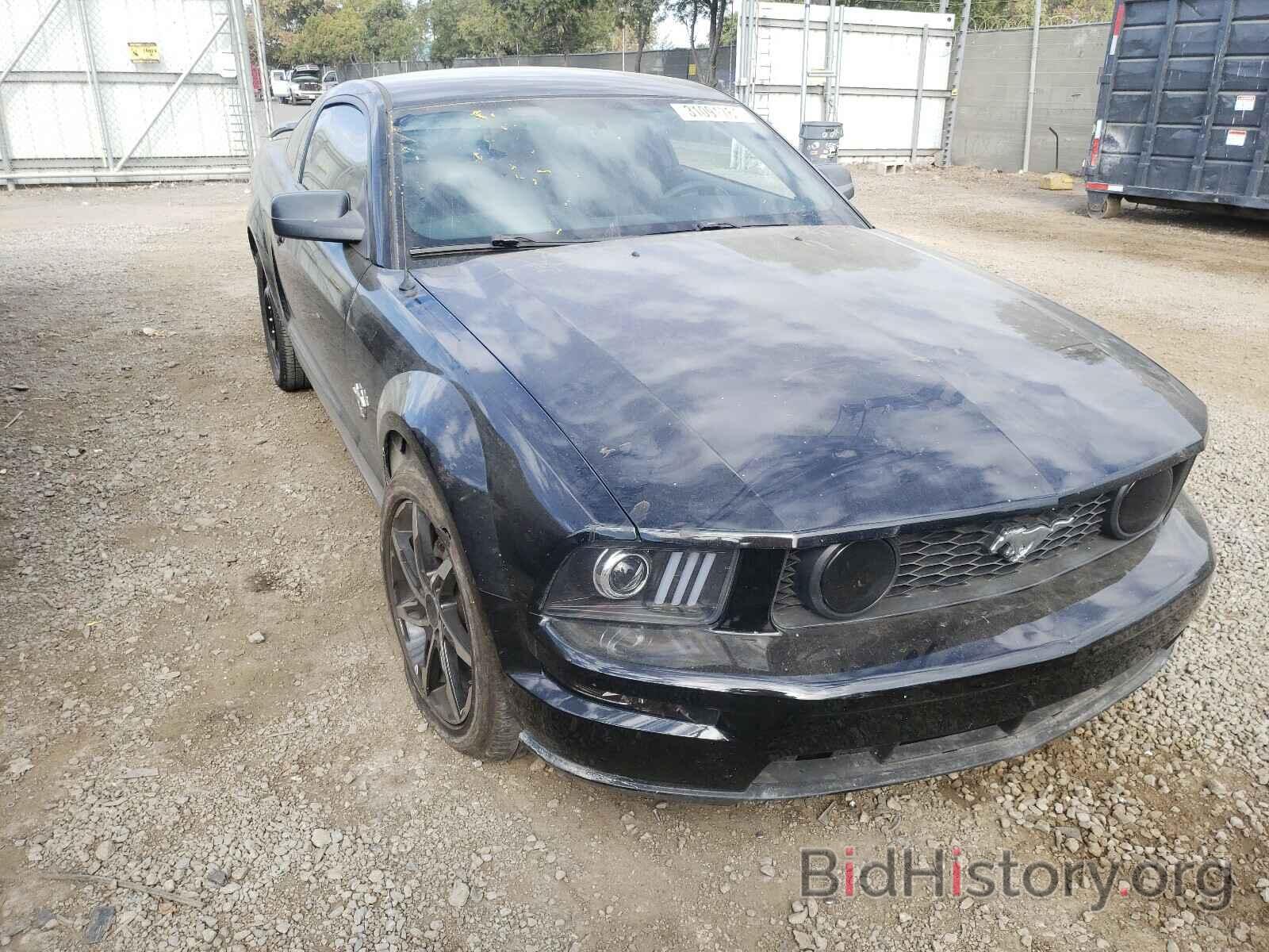 Photo 1ZVHT82H295140091 - FORD MUSTANG 2009