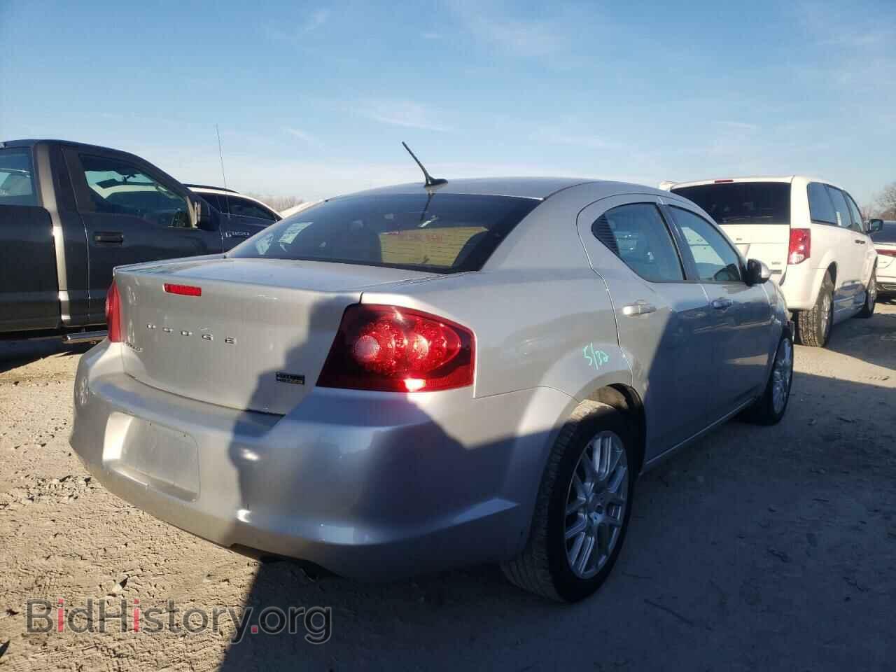 2011 DODGE AVENGER - VIN: 1B3BD2FG4BN572290 - Фото 4