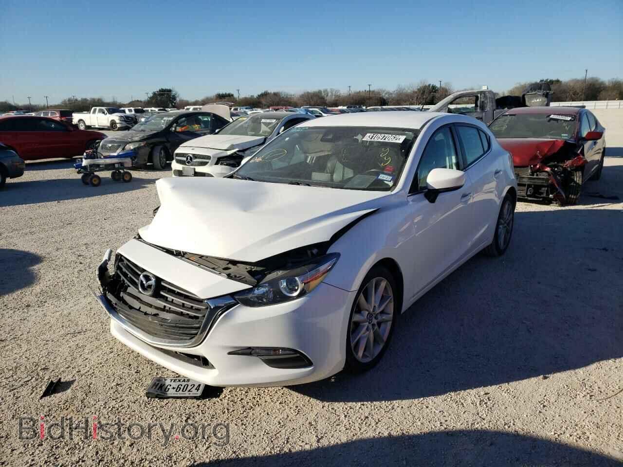 2017 MAZDA 3 - VIN: 3MZBN1L76HM127110 - Фото 2