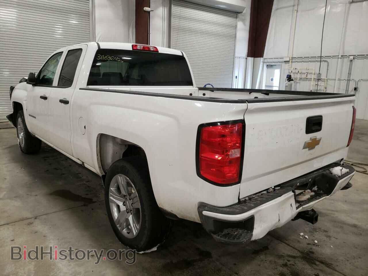 2018 CHEVROLET SILVERADO - VIN: 1GCVKPEH1JZ285246 - Фото 3