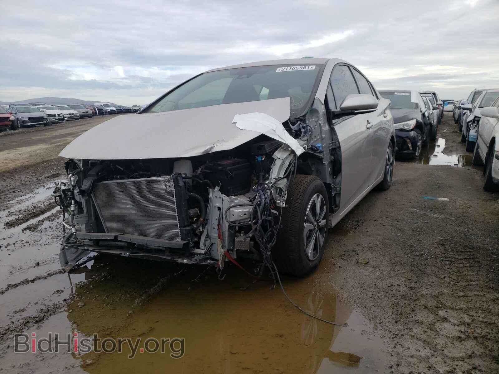 2017 TOYOTA PRIUS - VIN: JTDKARFP4H3049064 - Фото 2