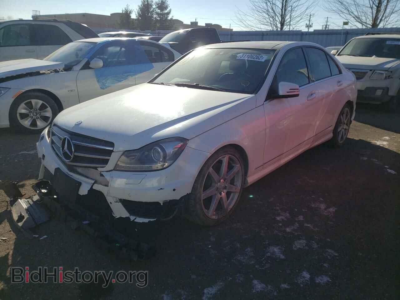 2013 MERCEDES-BENZ C-CLASS - VIN: WDDGF8JB2DA810800 - Фото 2