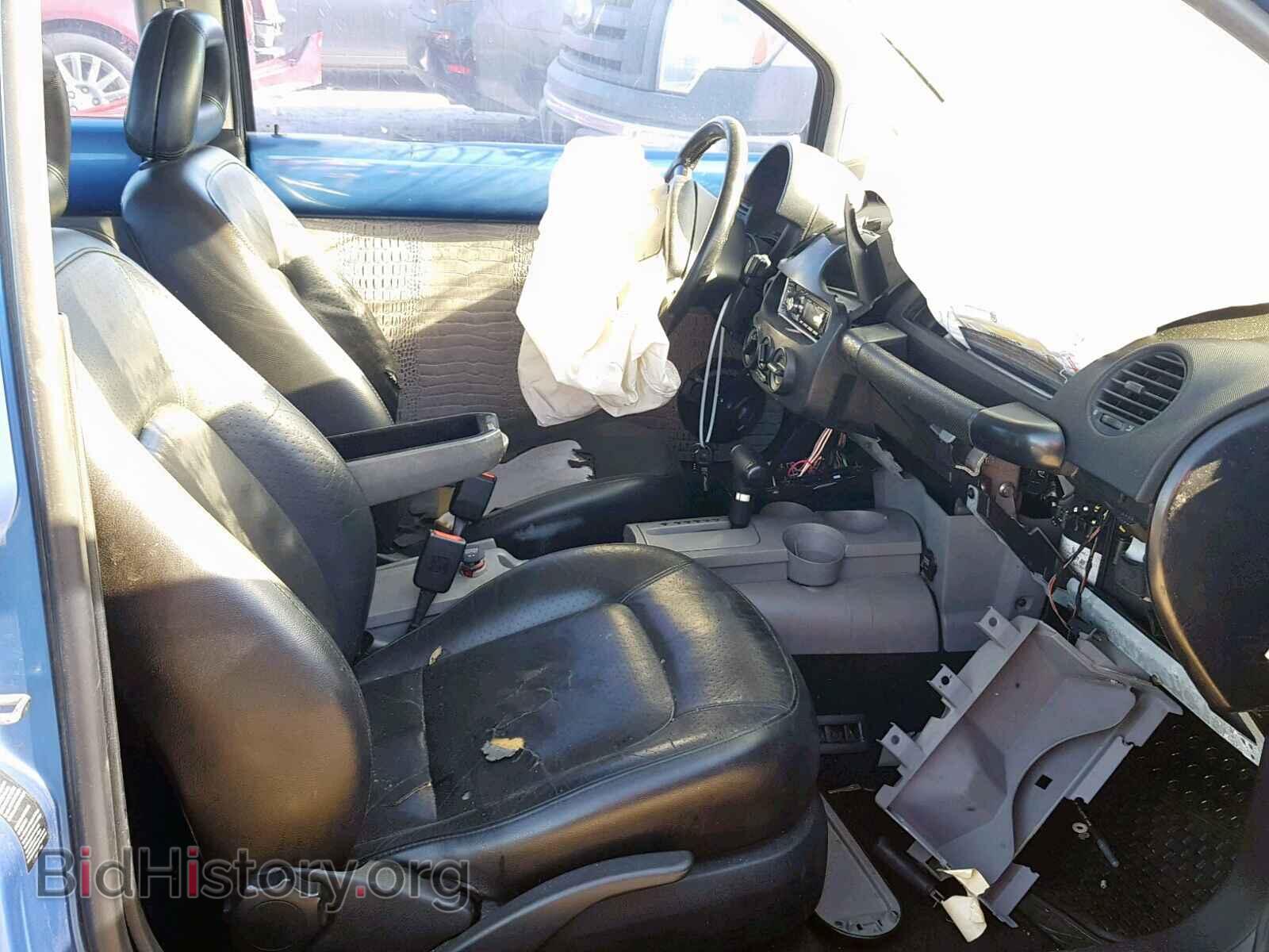 2000 VOLKSWAGEN BEETLE - VIN: 3VWCC21C4YM404479 - Фото 5