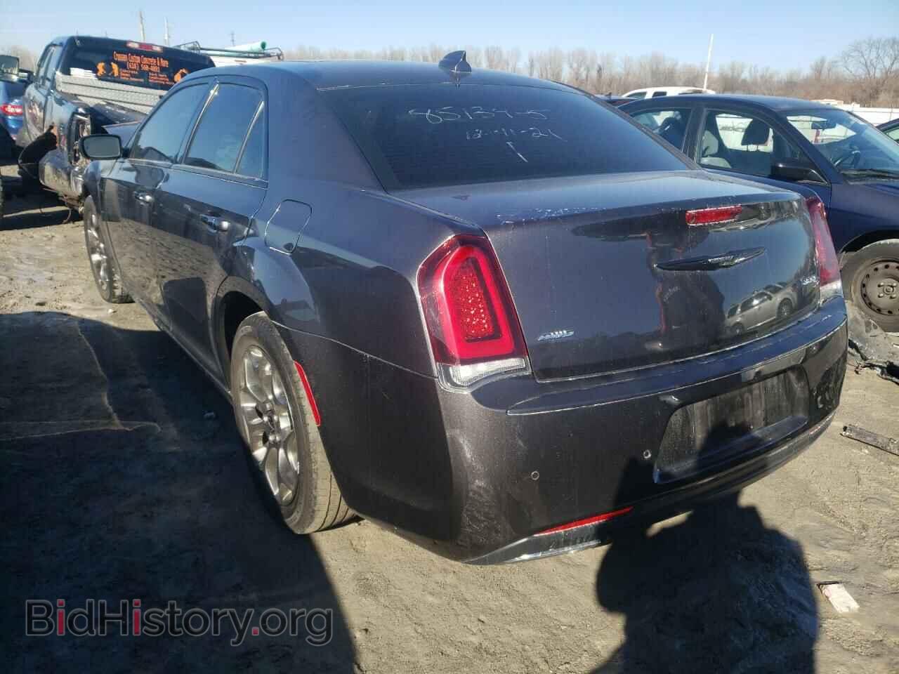 2017 CHRYSLER 300 - VIN: 2C3CCAGG8HH518897 - Фото 3