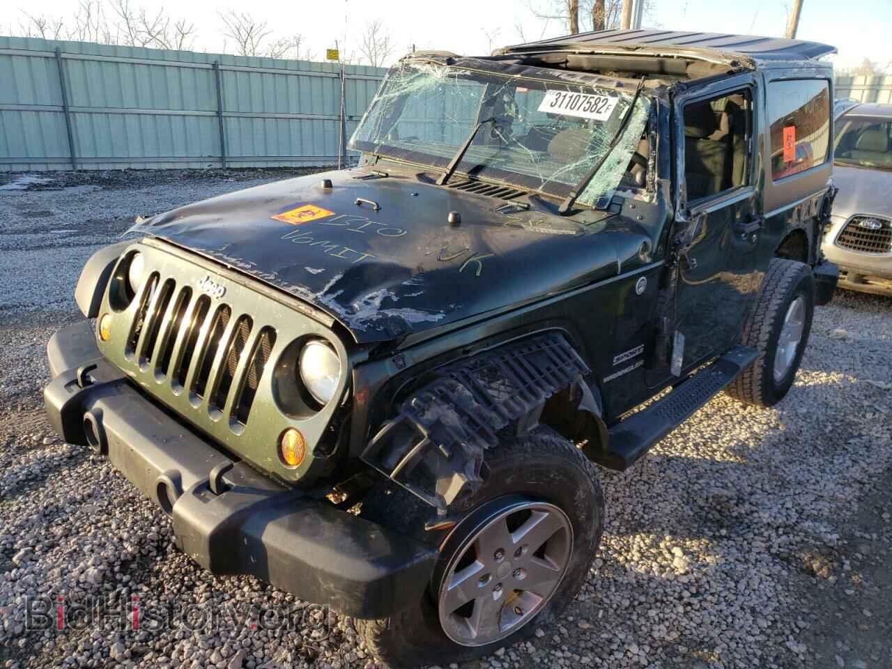 2011 JEEP WRANGLER - VIN: 1J4AA2D18BL601166 - Фото 2