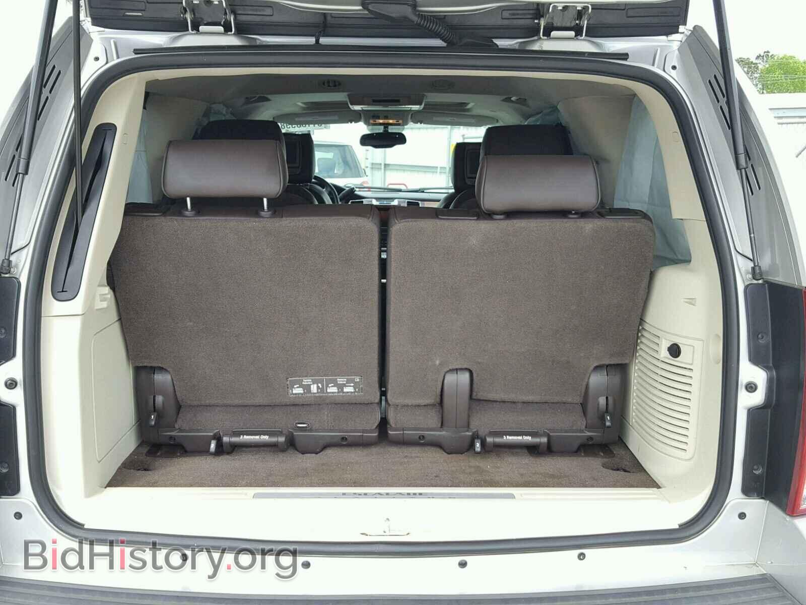 2011 CADILLAC ESCALADE - VIN: 1GYS4DEF0BR138938 - Фото 9