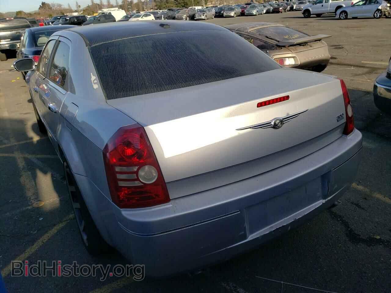 2010 CHRYSLER 300 - VIN: 2C3CA5CV9AH125711 - Фото 3