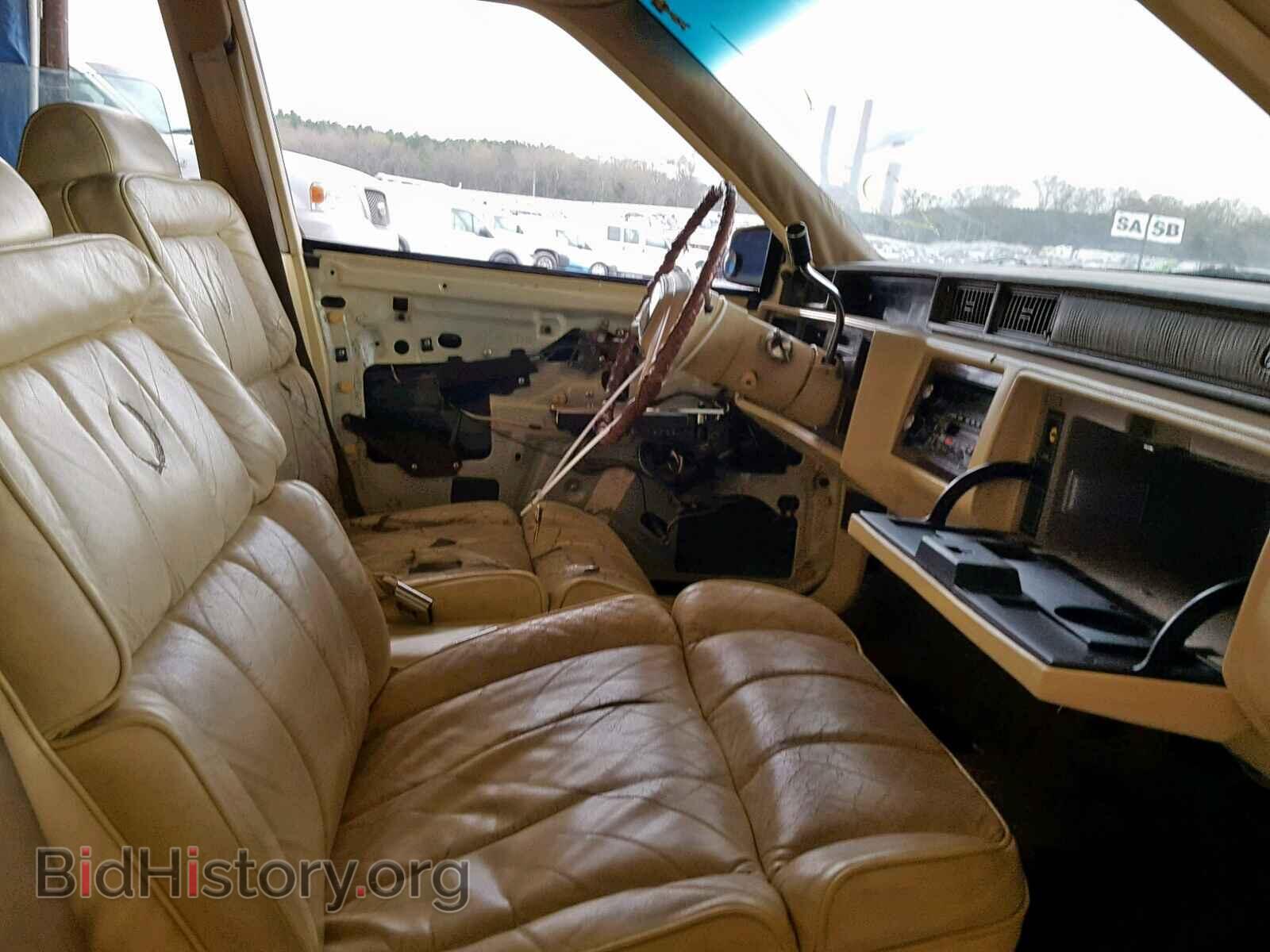 1988 CADILLAC DEVILLE - VIN: 1G6CD5153J4342810 - Фото 5