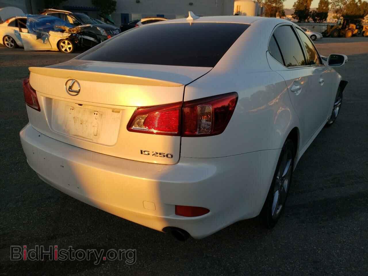 2012 LEXUS IS - VIN: JTHBF5C25C5175996 - Фото 4