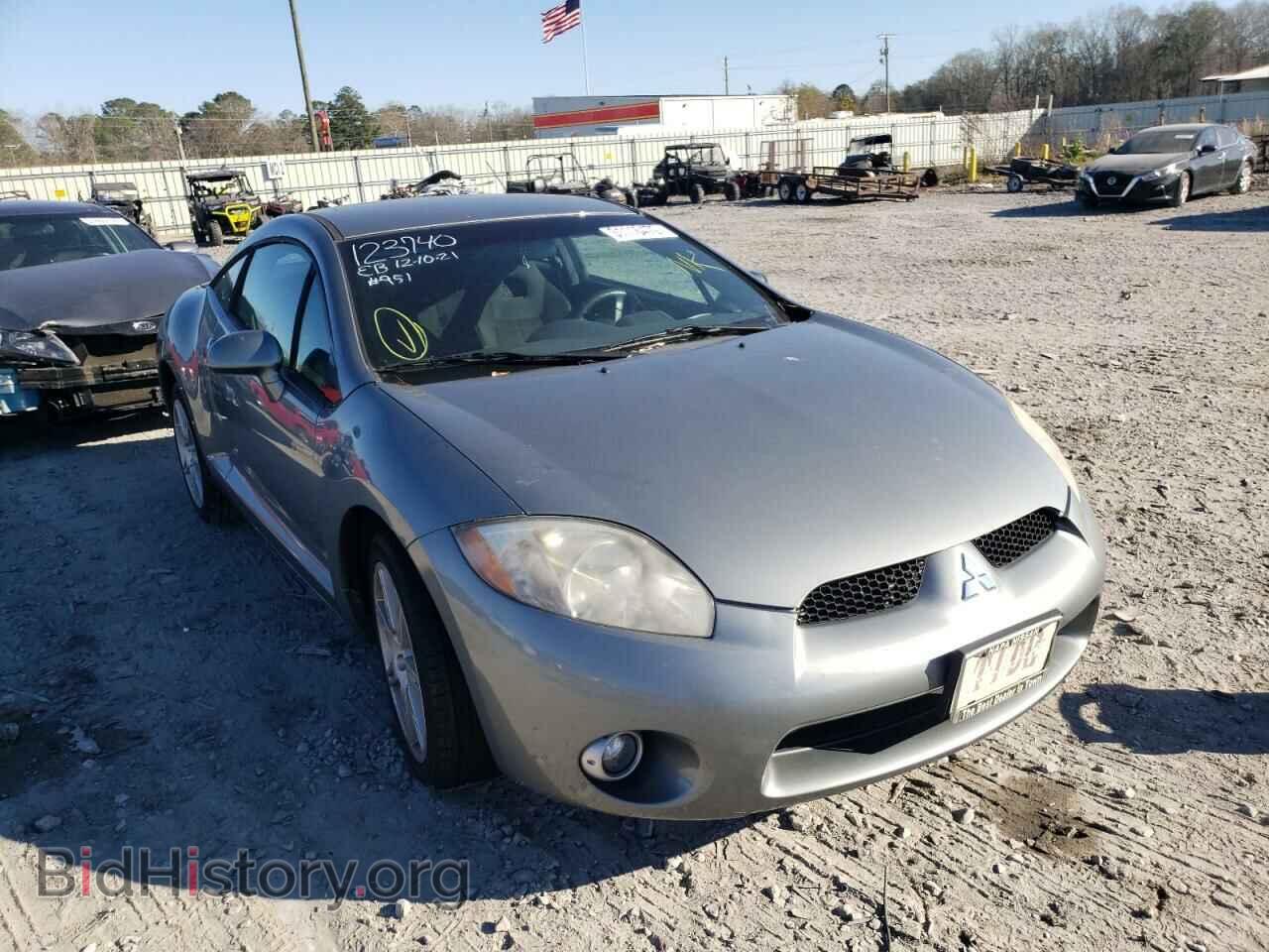 Photo 4A3AK34T88E001042 - MITSUBISHI ECLIPSE 2008