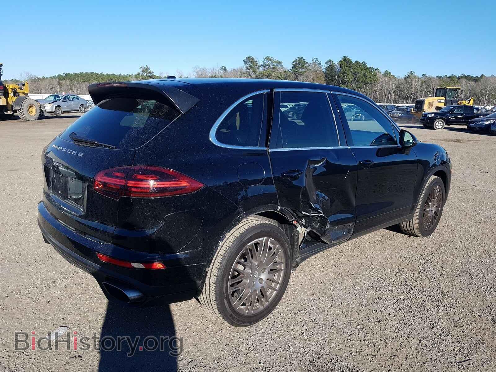 2016 PORSCHE CAYENNE - VIN: WP1AA2A22GLA11599 - Photo 4